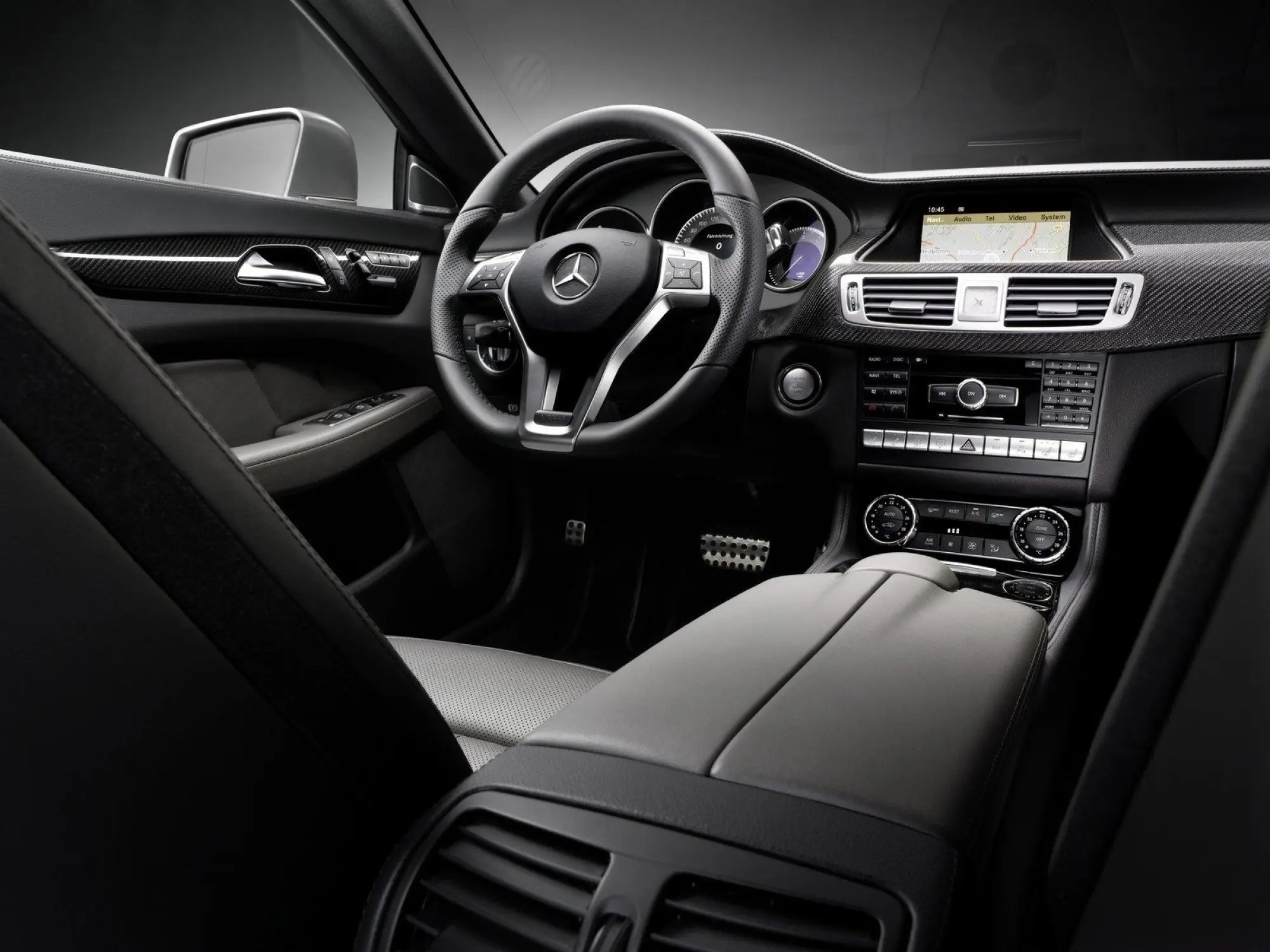Mercedes-Benz CLS 2012 - 30