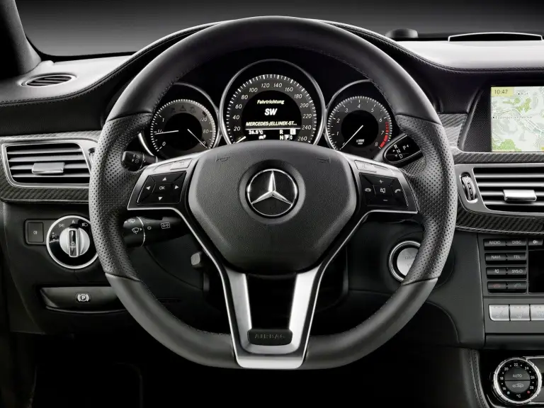 Mercedes-Benz CLS 2012 - 44