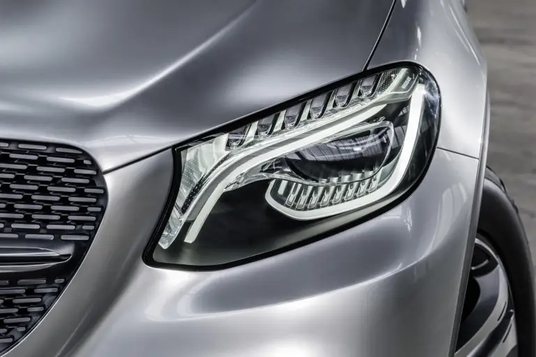 Mercedes-Benz Concept Coupe - 38