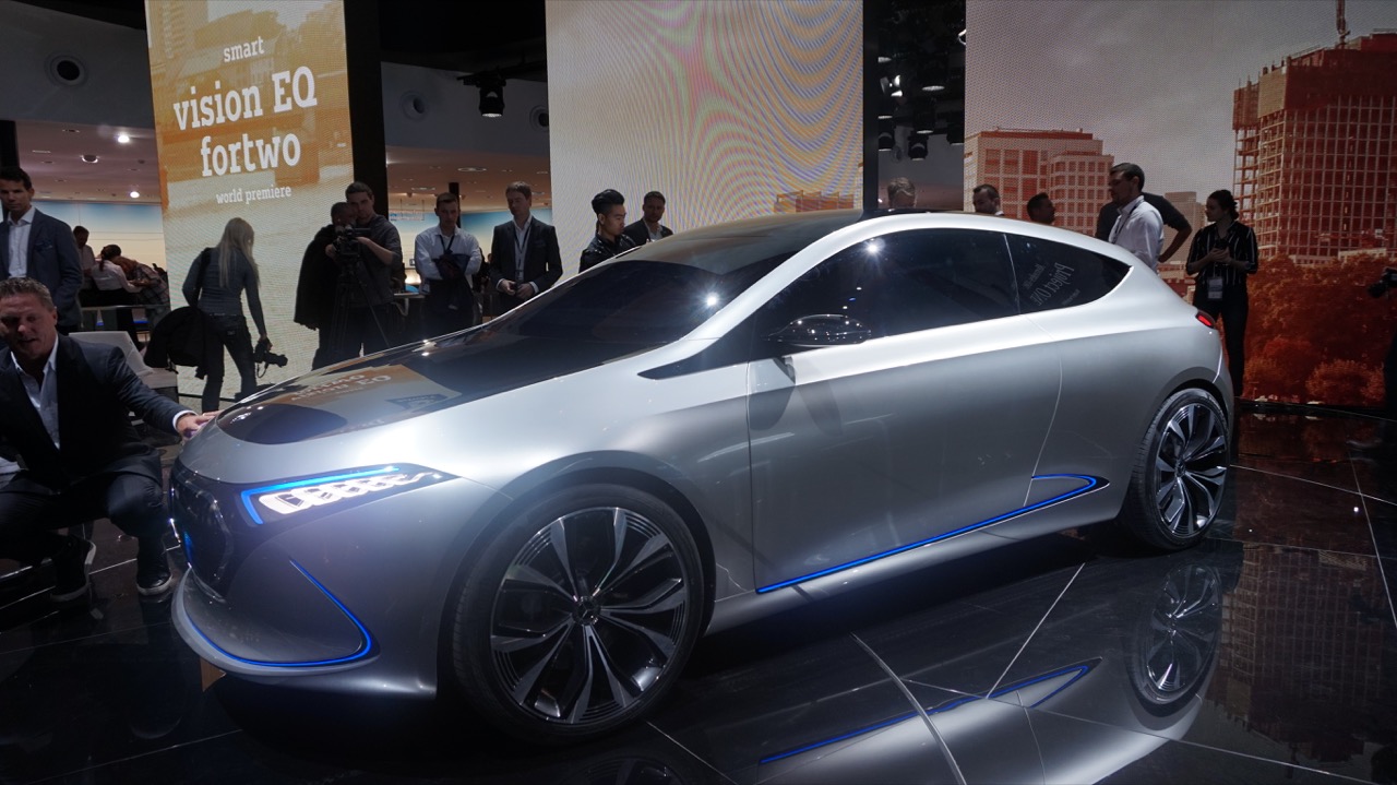 Mercedes-Benz Concept EQA Foto Live - Salone di Francoforte 2017