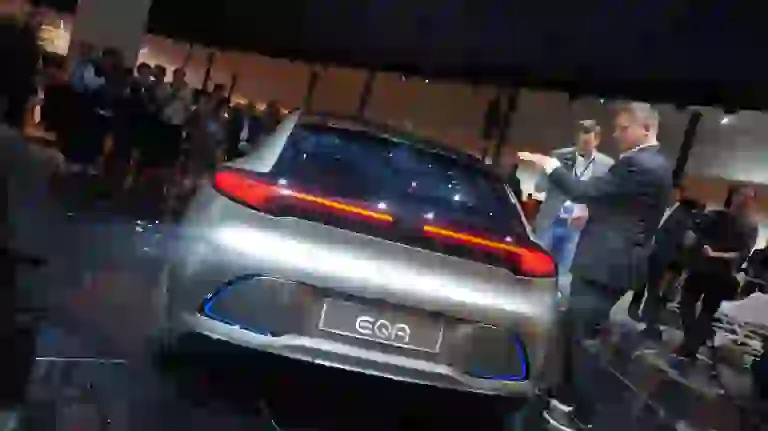 Mercedes-Benz Concept EQA Foto Live - Salone di Francoforte 2017 - 3