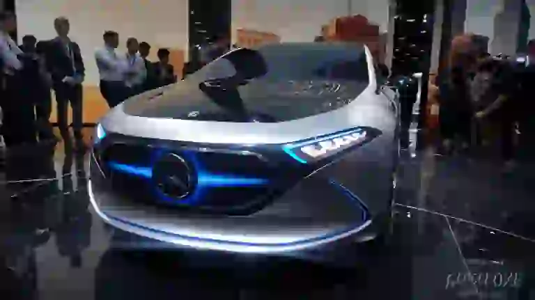 Mercedes-Benz Concept EQA Foto Live - Salone di Francoforte 2017 - 5