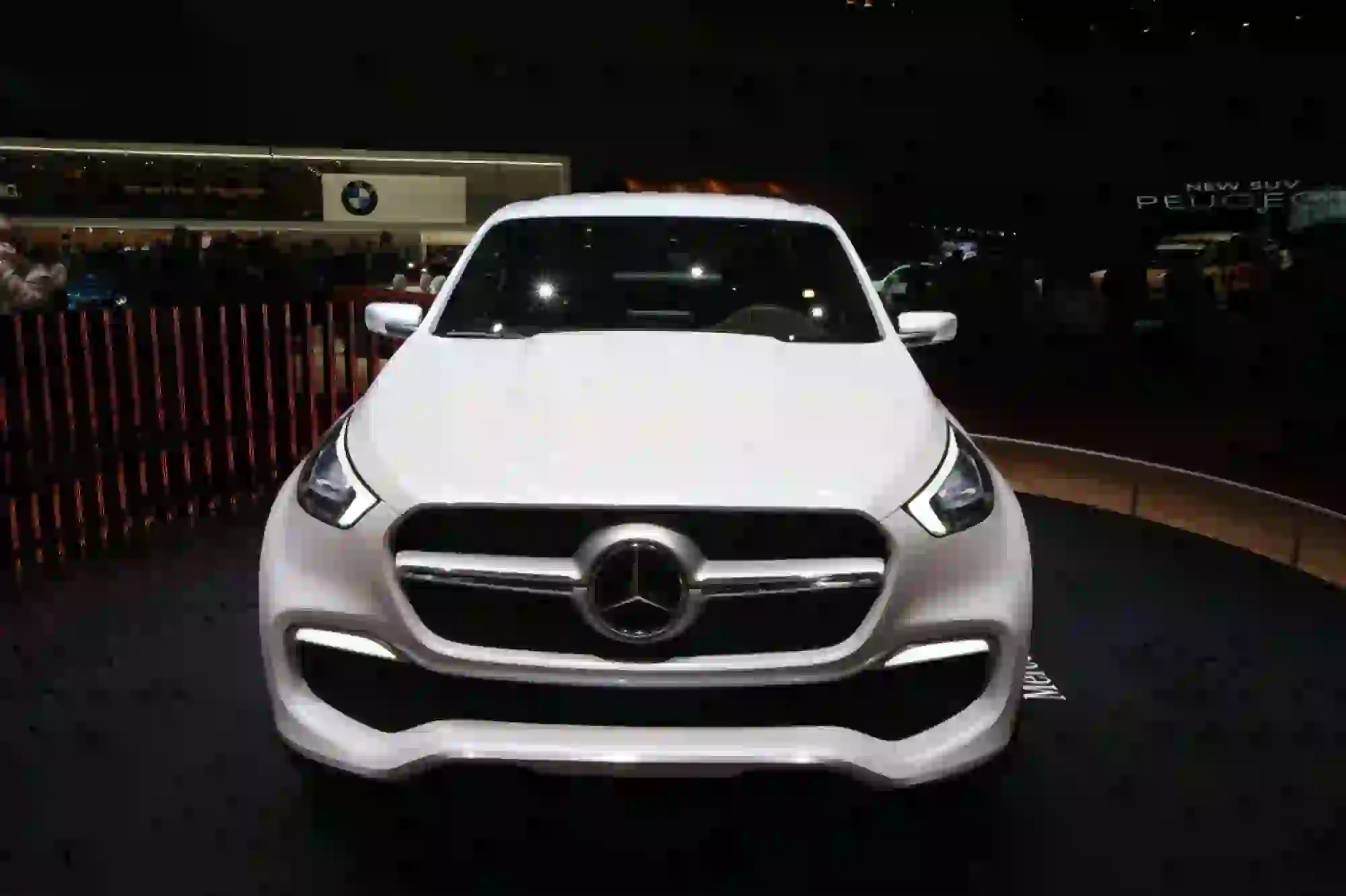 Mercedes-Benz Concept X-Class Foto Live - Salone di Ginevra 2017 - 3