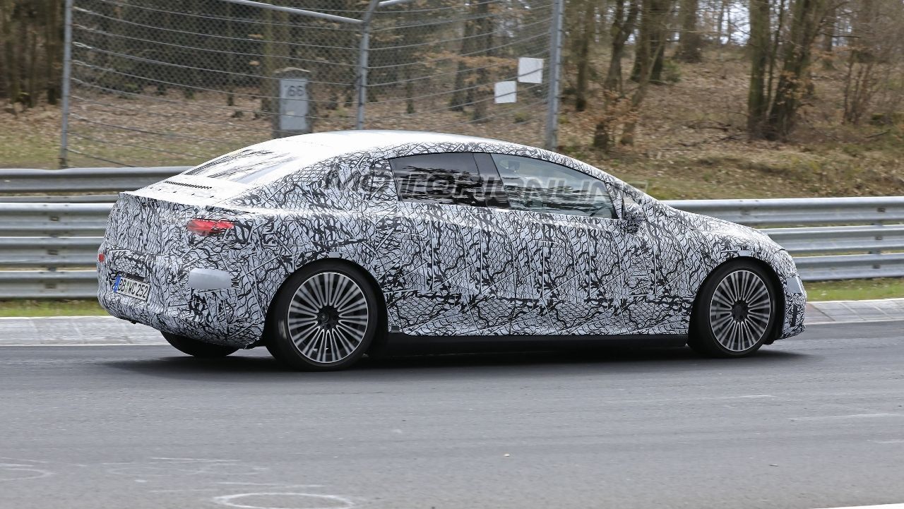 Mercedes-Benz EQE - Foto Spia 20 apr 2021