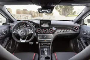 Mercedes-Benz GLA MY2017