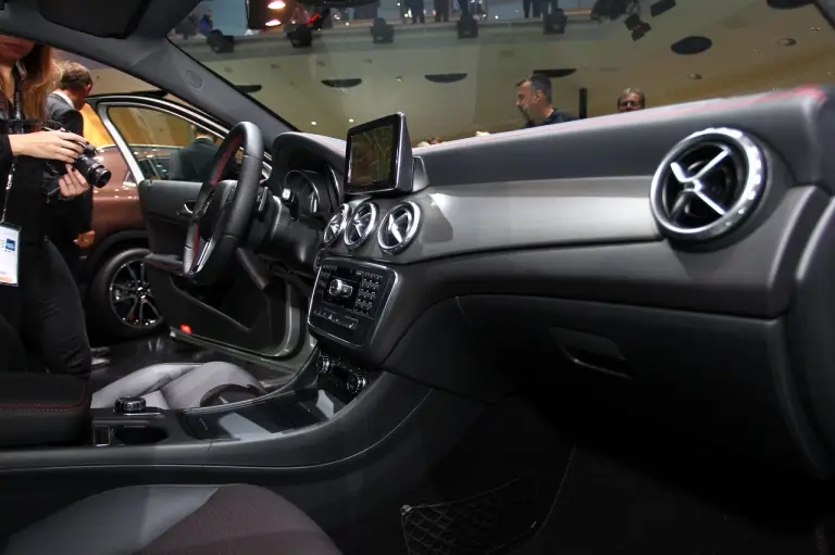 Mercedes-Benz GLA - Salone di Francoforte 2013 - 9