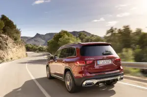 Mercedes-Benz GLB -Prova su Strada in anteprima  - 4