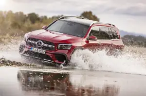 Mercedes-Benz GLB -Prova su Strada in anteprima  - 16