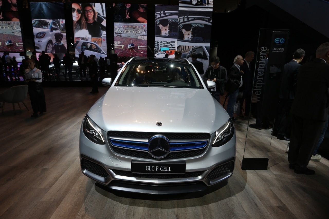 Mercedes-Benz GLC F-Cell concept - Salone di Francoforte 2017 - 1/12 Mercedes-Benz GLC F-Cell concept - Salone di Francoforte 2017 - 1/12