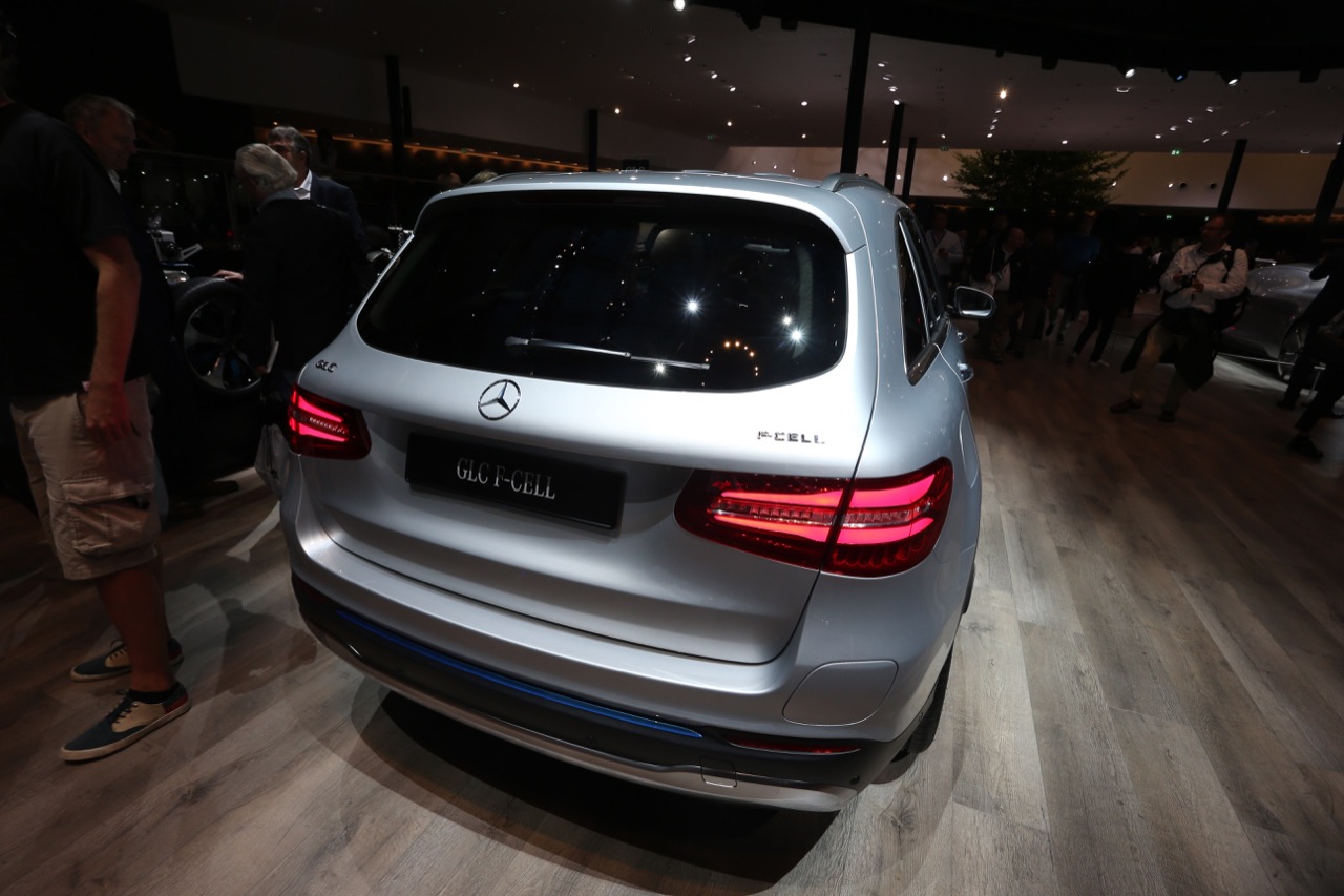 Mercedes-Benz GLC F-Cell concept - Salone di Francoforte 2017 - 3/12 Mercedes-Benz GLC F-Cell concept - Salone di Francoforte 2017 - 3/12