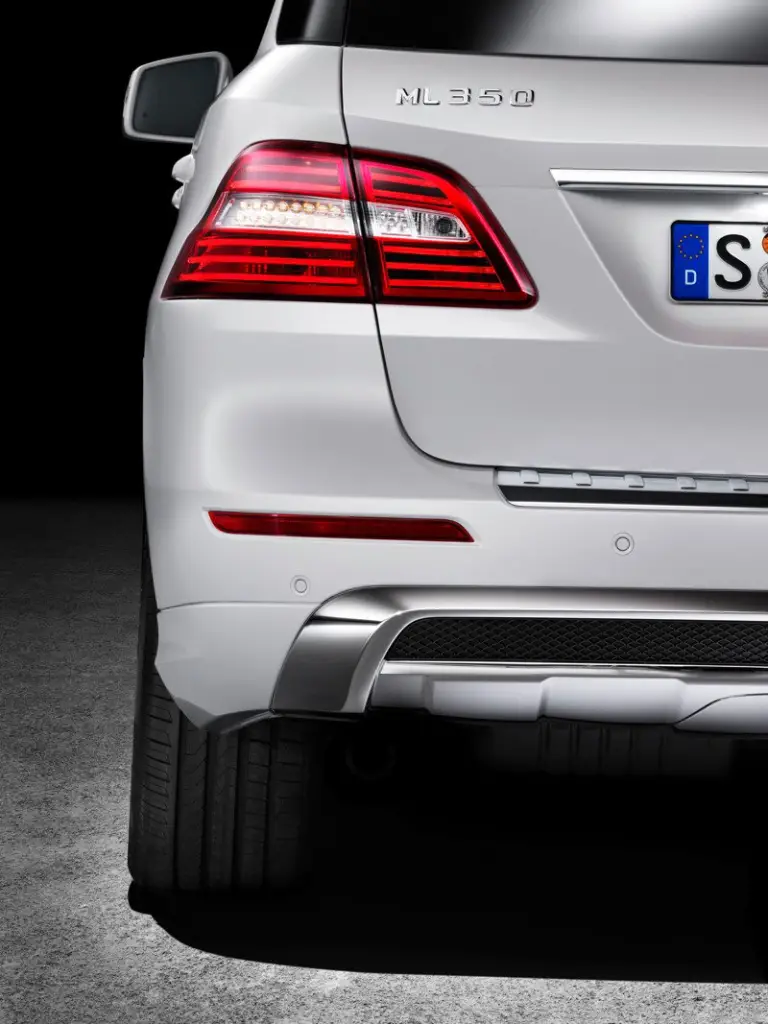 Mercedes-Benz M-Class - 2