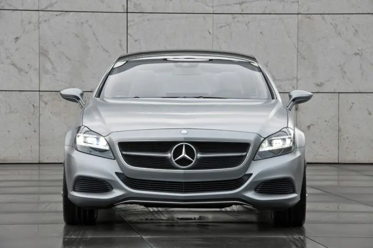 Mercedes-Benz Shooting Break Concept - 14