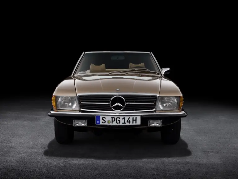 Mercedes-Benz SL serie R 107 - foto storiche  - 3