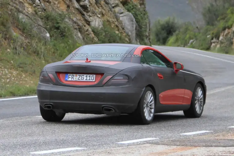 Mercedes-Benz SLK: nuove foto spia - 5