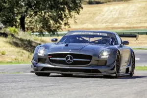Mercedes-Benz SLS AMG GT3 - 4