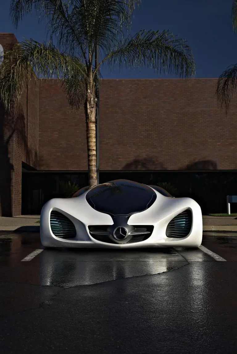 Mercedes BIOME - 6