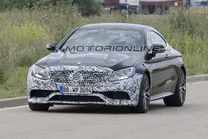 Mercedes C 63 AMG Coupè foto spia 15 Maggio 2017 - 1