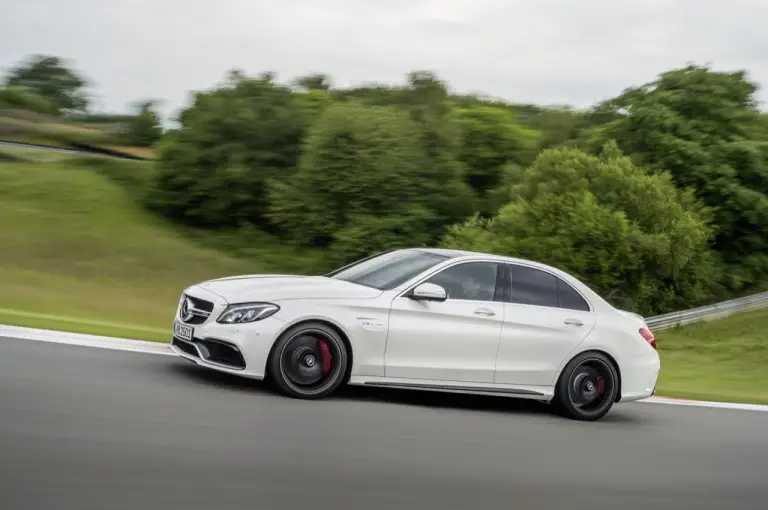 Mercedes C 63 AMG e C 450 AMG 4MATIC 2015 - 8