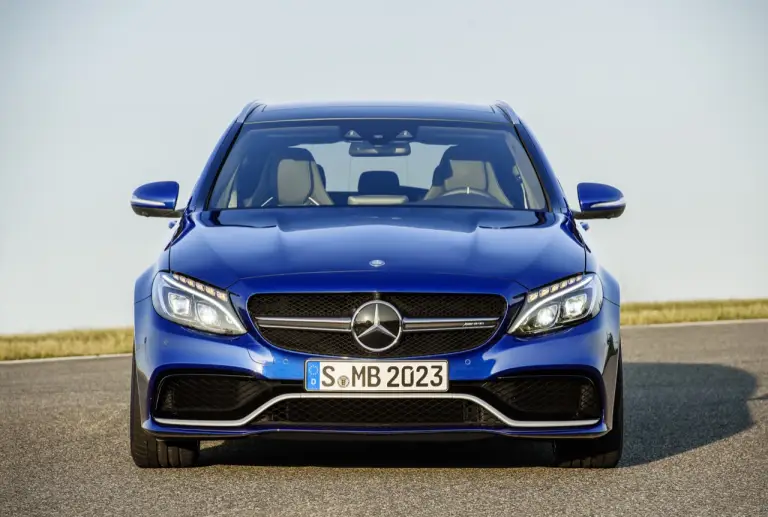 Mercedes C 63 AMG e C 450 AMG 4MATIC 2015 - 17