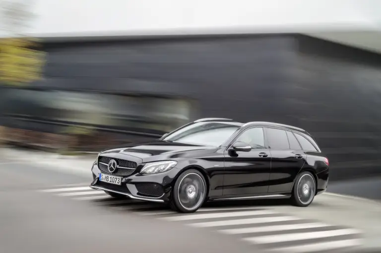 Mercedes C 63 AMG e C 450 AMG 4MATIC 2015 - 29