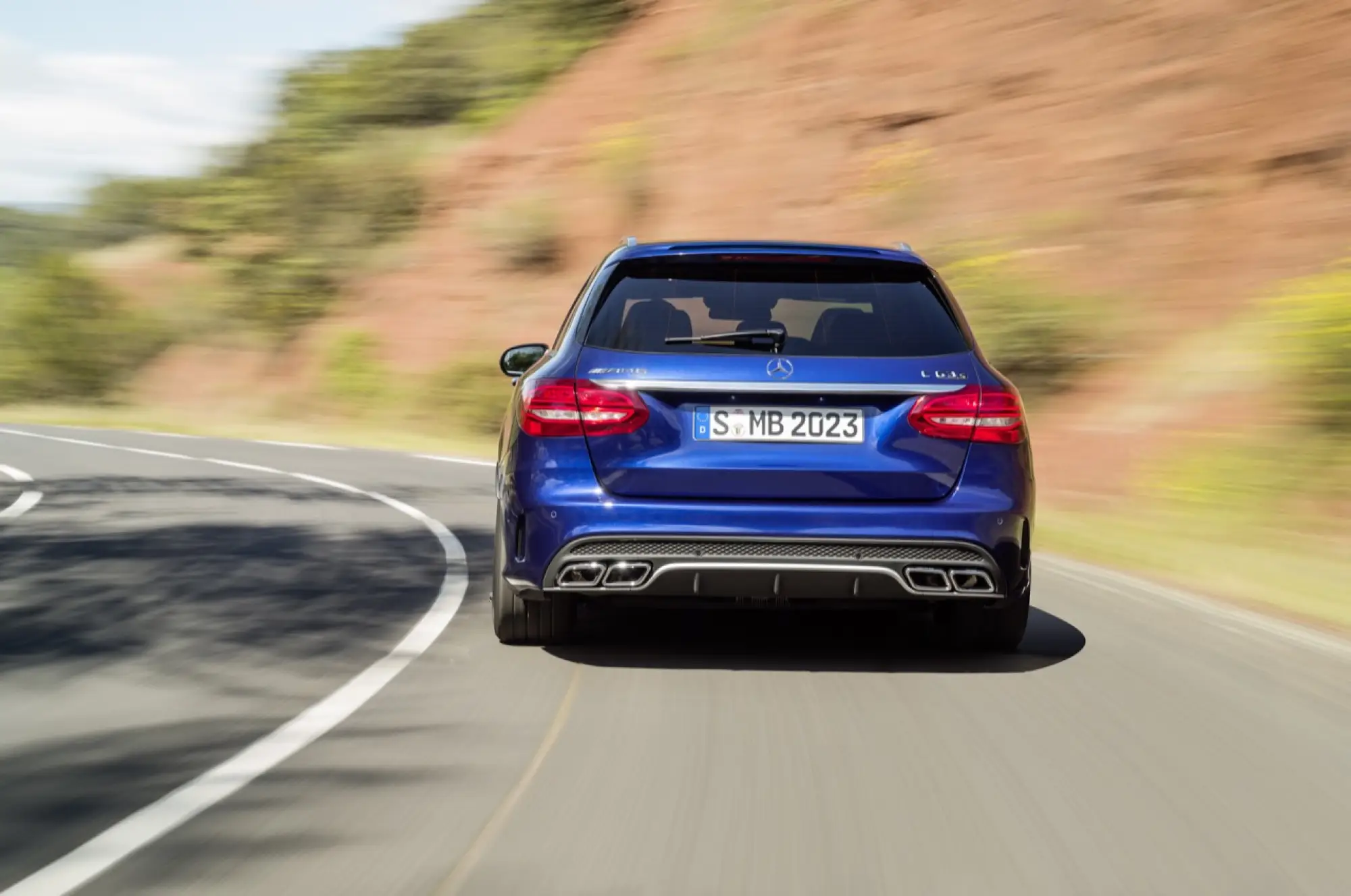 Mercedes C 63 AMG e C 450 AMG 4MATIC 2015 - 39