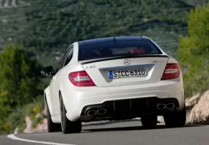 Mercedes C 63 AMG   - 6