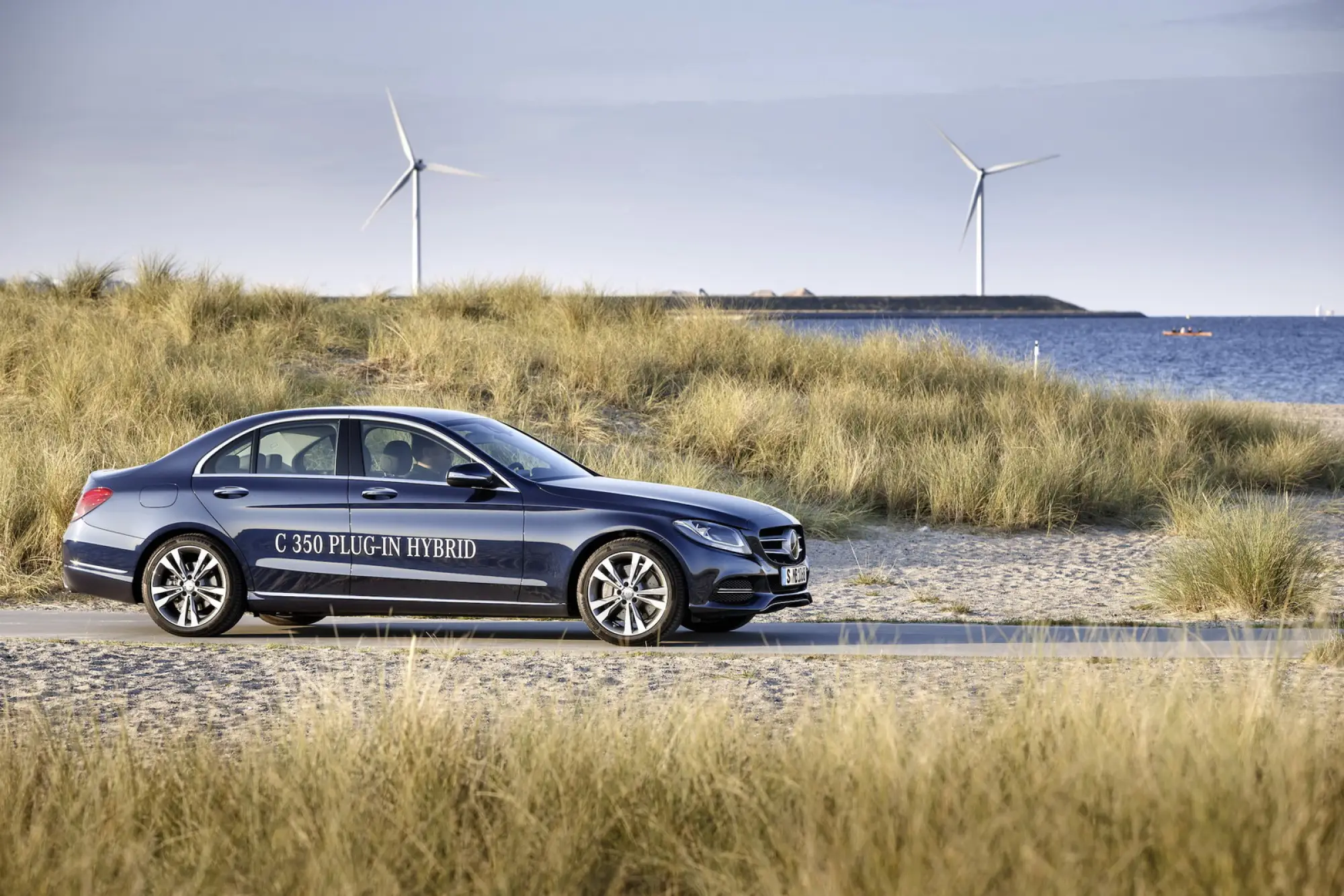 Mercedes C350 Plug-in Hybrid  - 12