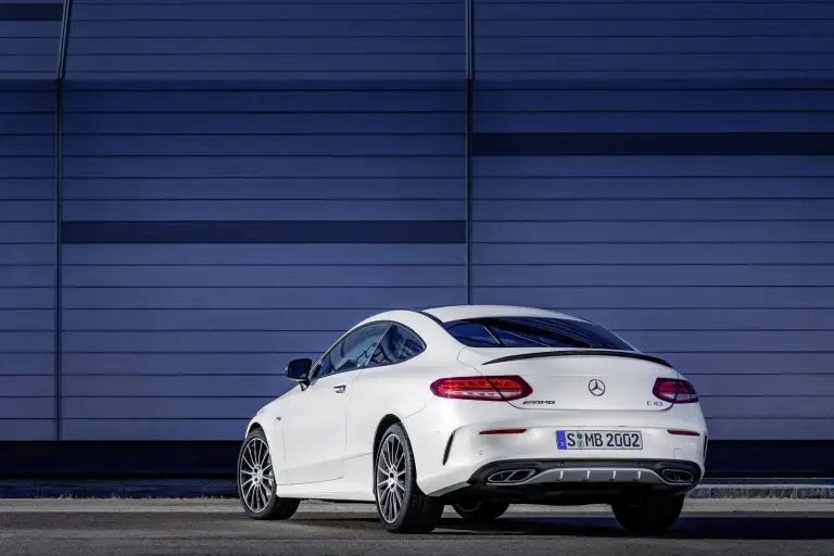 Mercedes C43 AMG Coupe - 6