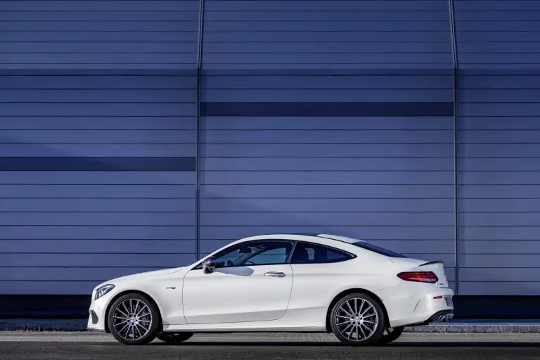 Mercedes C43 AMG Coupe - 8