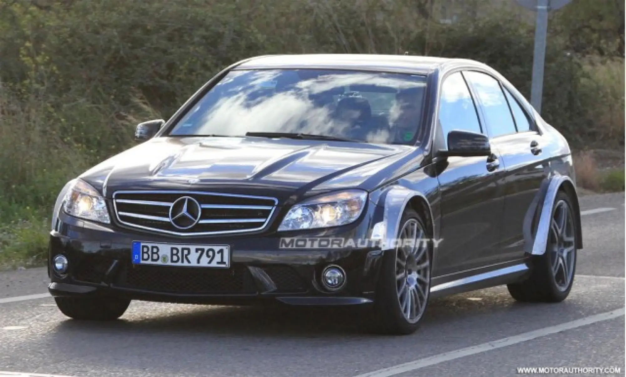 Mercedes C63 AMG Black Series - Foto spia 15-11-2010 - 3