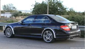 Mercedes C63 AMG Black Series - Foto spia 15-11-2010 - 6