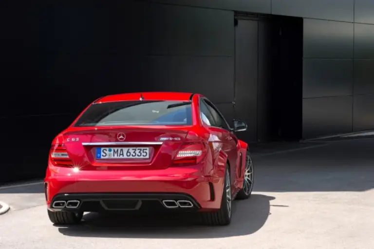 Mercedes C63 AMG Black Series - Foto ufficiali - 13