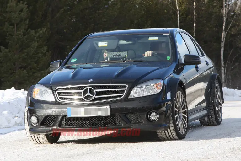 Mercedes C63 AMG Black Series spy - 3