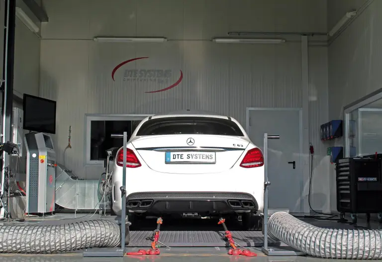 Mercedes C63 AMG by DTE-System - 3