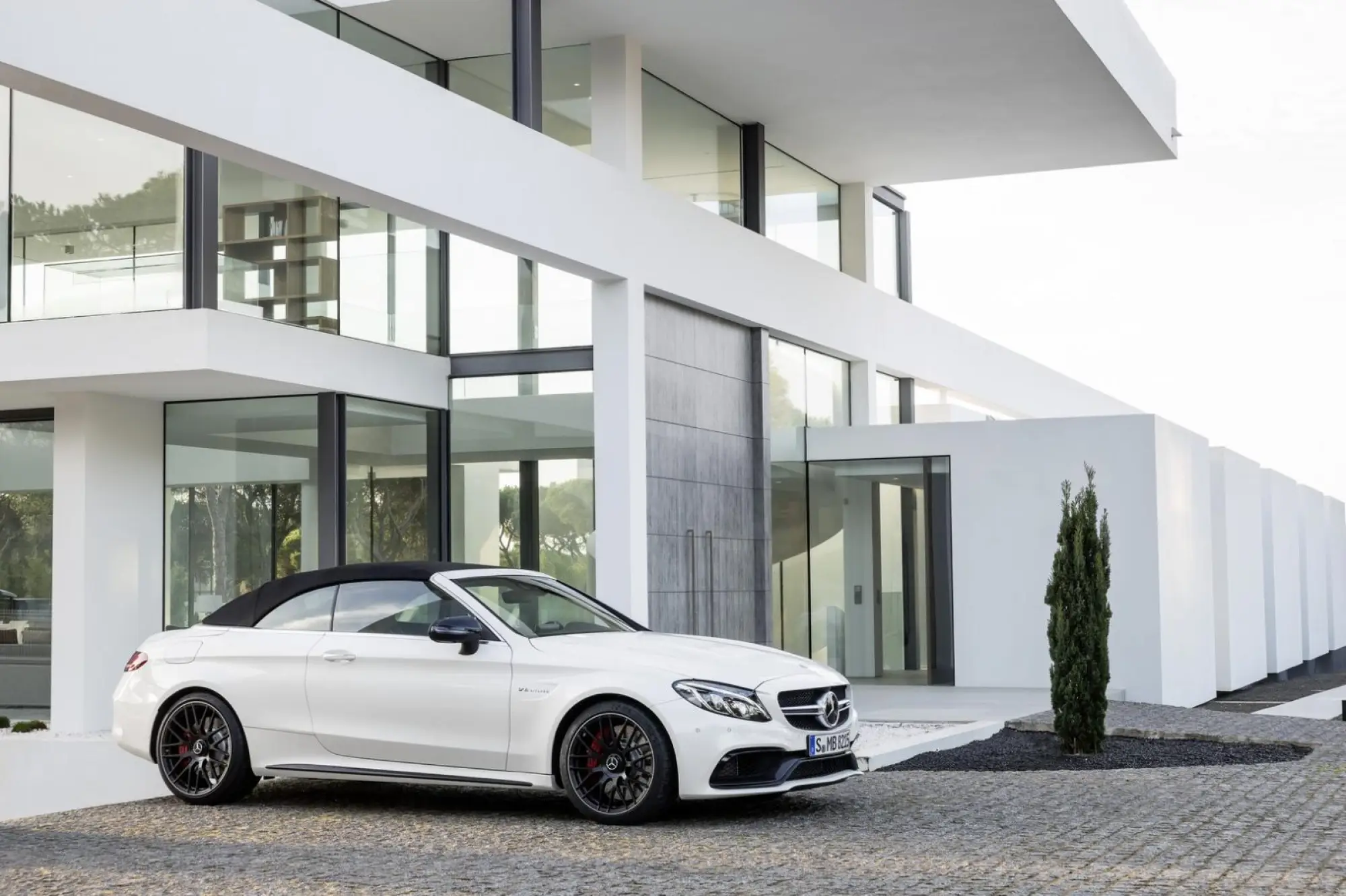 Mercedes C63 AMG Cabrio - 1