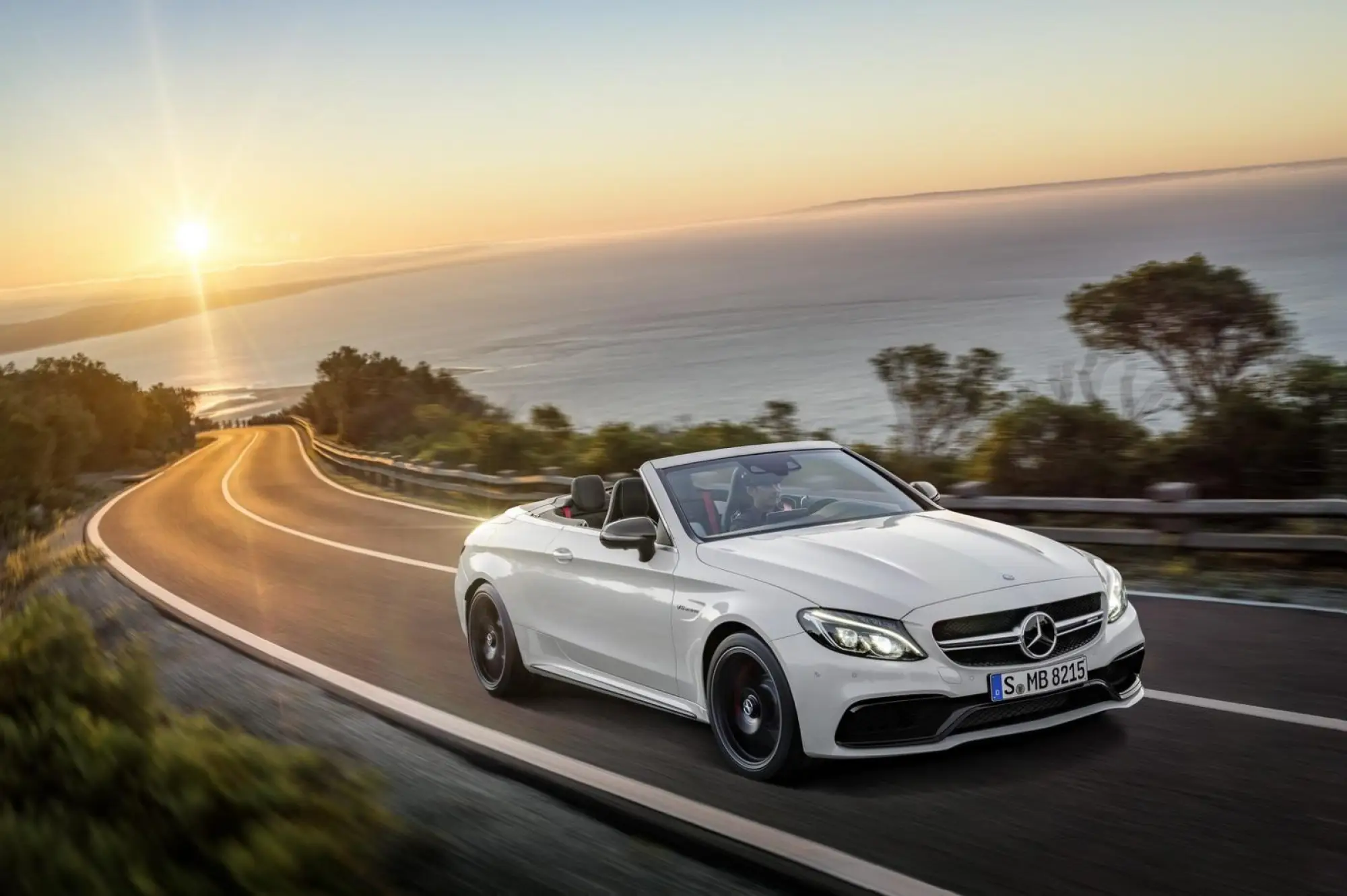 Mercedes C63 AMG Cabrio - 7