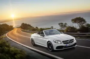 Mercedes C63 AMG Cabrio - 7