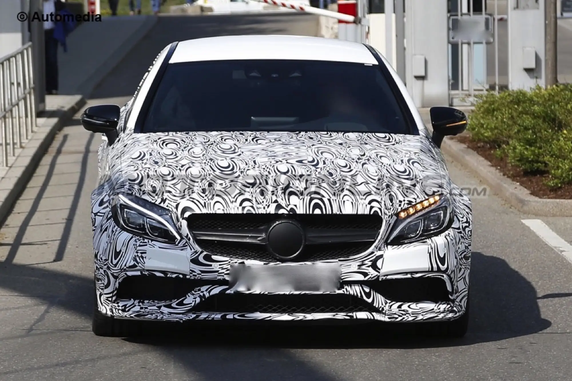 Mercedes C63 AMG Coupe 2016 - Foto spia 05-05-2015 - 1