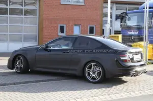 Mercedes C63 AMG Coupé Black Series foto spia - 4