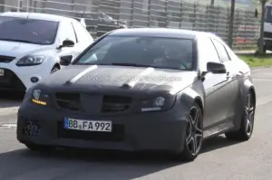 Mercedes C63 AMG Coupé Black Series foto spia - 9