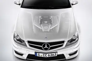 Mercedes C63 AMG Coupé - 3