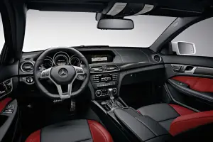 Mercedes C63 AMG Coupé - 4