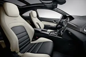Mercedes C63 AMG Coupé - 7