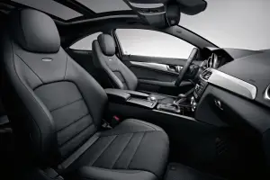 Mercedes C63 AMG Coupé - 8