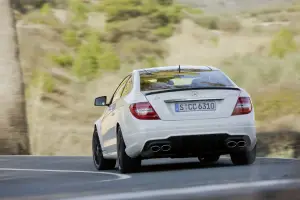 Mercedes C63 AMG Coupé - 11