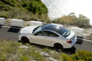 Mercedes C63 AMG Coupé - 13