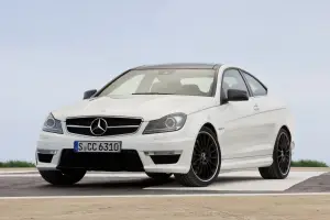 Mercedes C63 AMG Coupé - 17