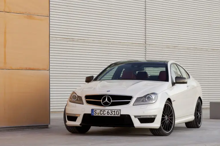 Mercedes C63 AMG Coupé - 19