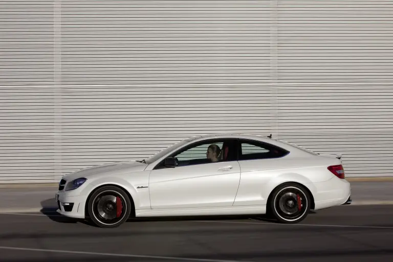 Mercedes C63 AMG Coupé - 22