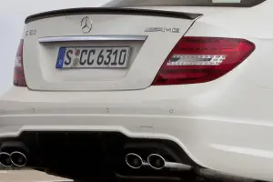 Mercedes C63 AMG Coupé - 34
